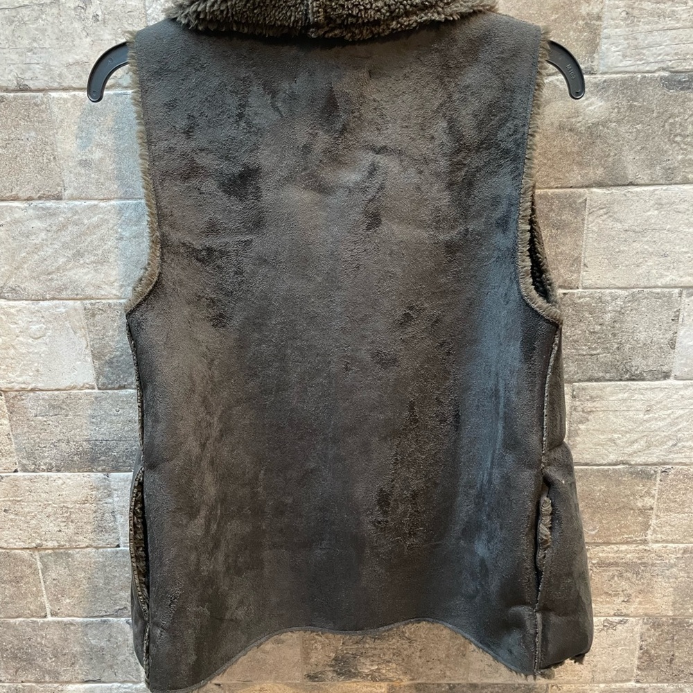 ❤️ BLACK VEGAN SUEDE & SHERPA VEST SIZE XS - Picture 6 of 6